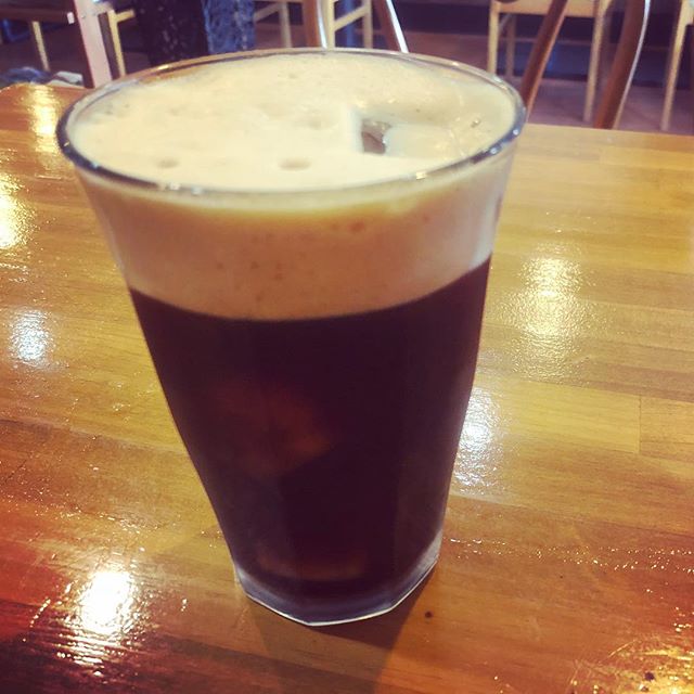 食後のアイスコーヒーをいただきます
