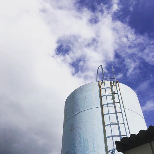 にわか雨の直後の空